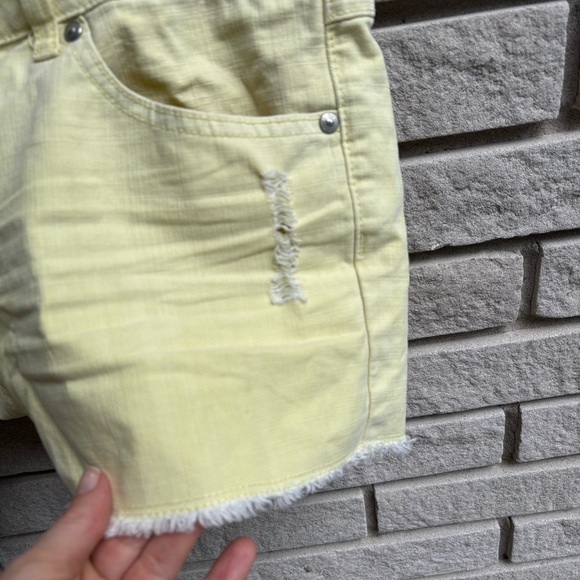 Mango Jean Shorts Distressed Yellow Sz 8 - Picture 3 of 7